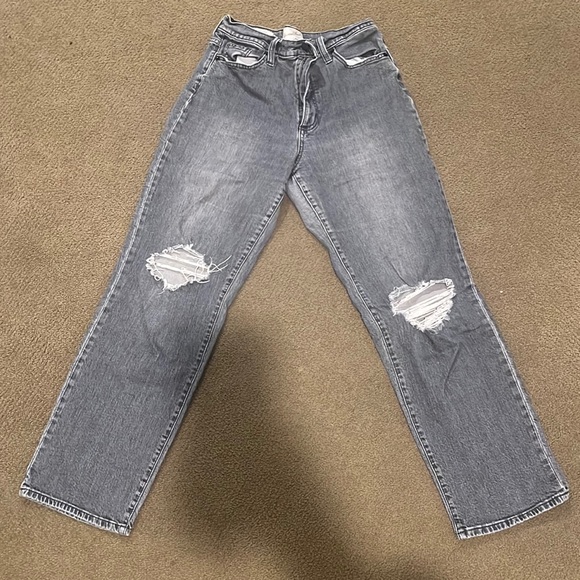 Universal Thread Grey Jeans - Picture 1 of 2
